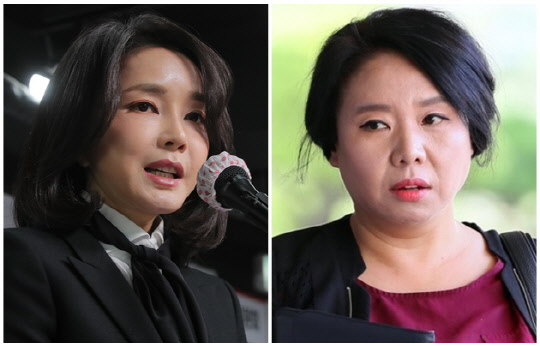 윤석열 국민의힘 대선 후보 부인 김건희씨(왼쪽)와 노영희 변호사. <연합뉴스>